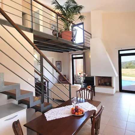 Rotunda B Villa *